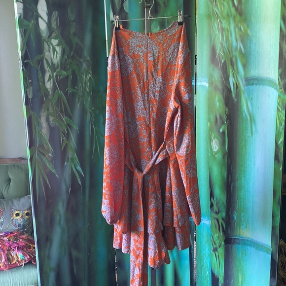 XL orange floral Romper - Picture 11 of 16